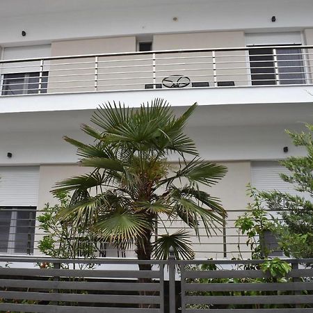 Davidana Deluxe Apartments Nea Kallikrateia Eksteriør billede