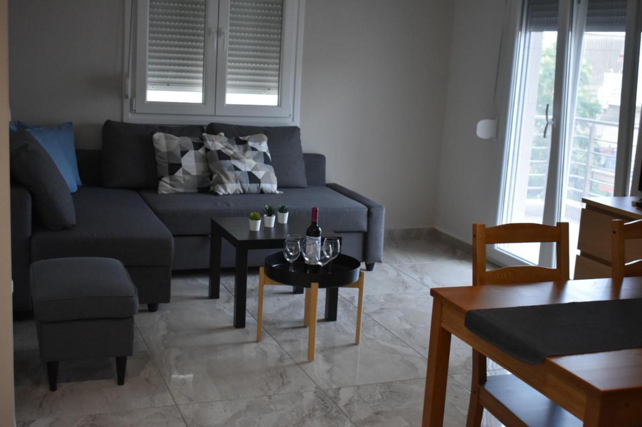 Davidana Deluxe Apartments Nea Kallikrateia Eksteriør billede