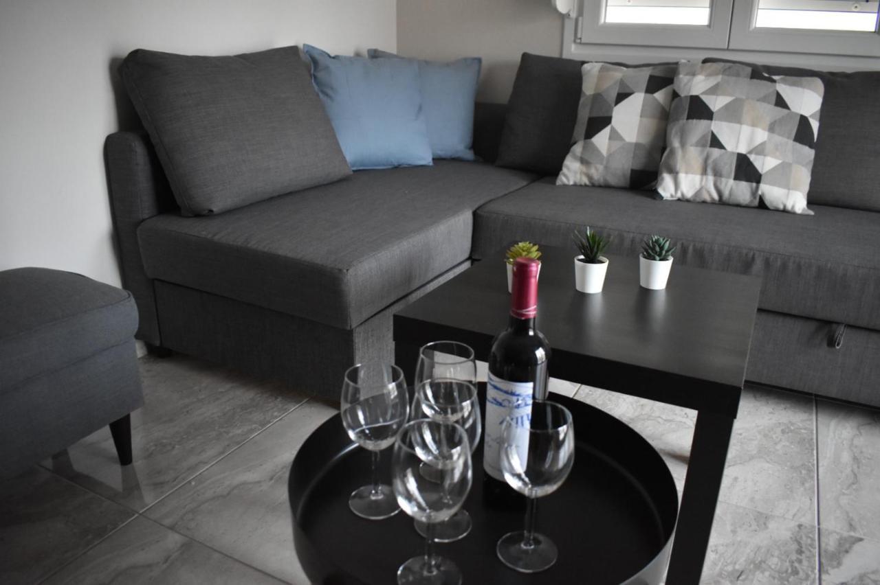 Davidana Deluxe Apartments Nea Kallikrateia Værelse billede