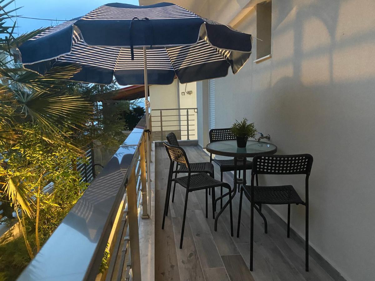 Davidana Deluxe Apartments Nea Kallikrateia Eksteriør billede
