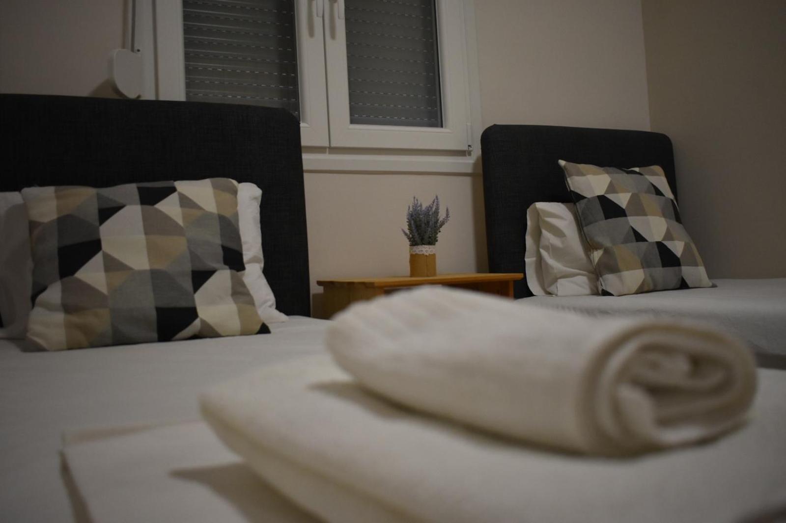 Davidana Deluxe Apartments Nea Kallikrateia Værelse billede